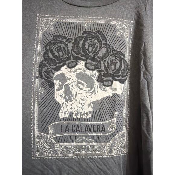 Torrid Women's Plus Size Skull & Roses La Calavera T-Shirt Gray Size 4 4X - Picture 3 of 4